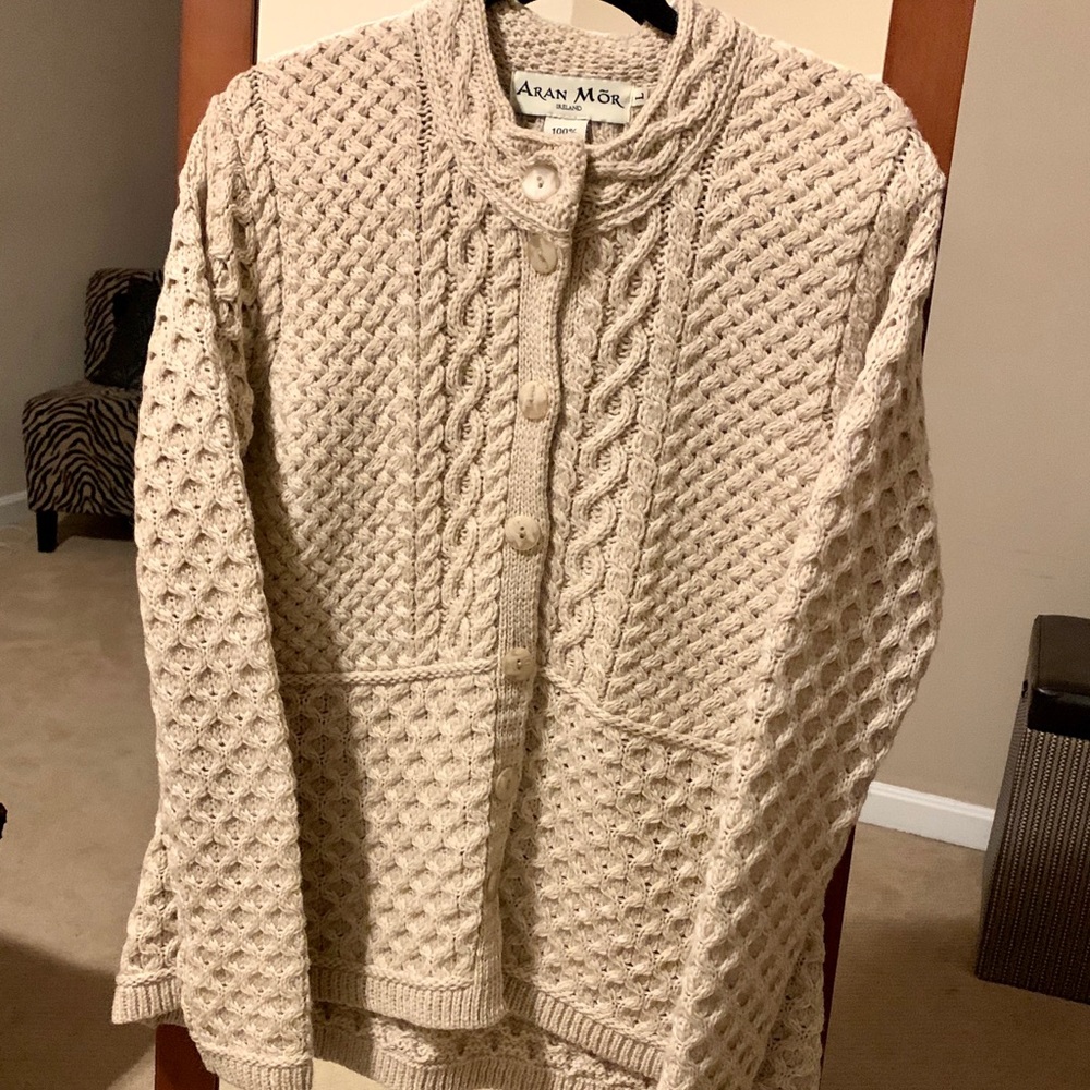 Women’s Irish Aran Button-down Cardigan